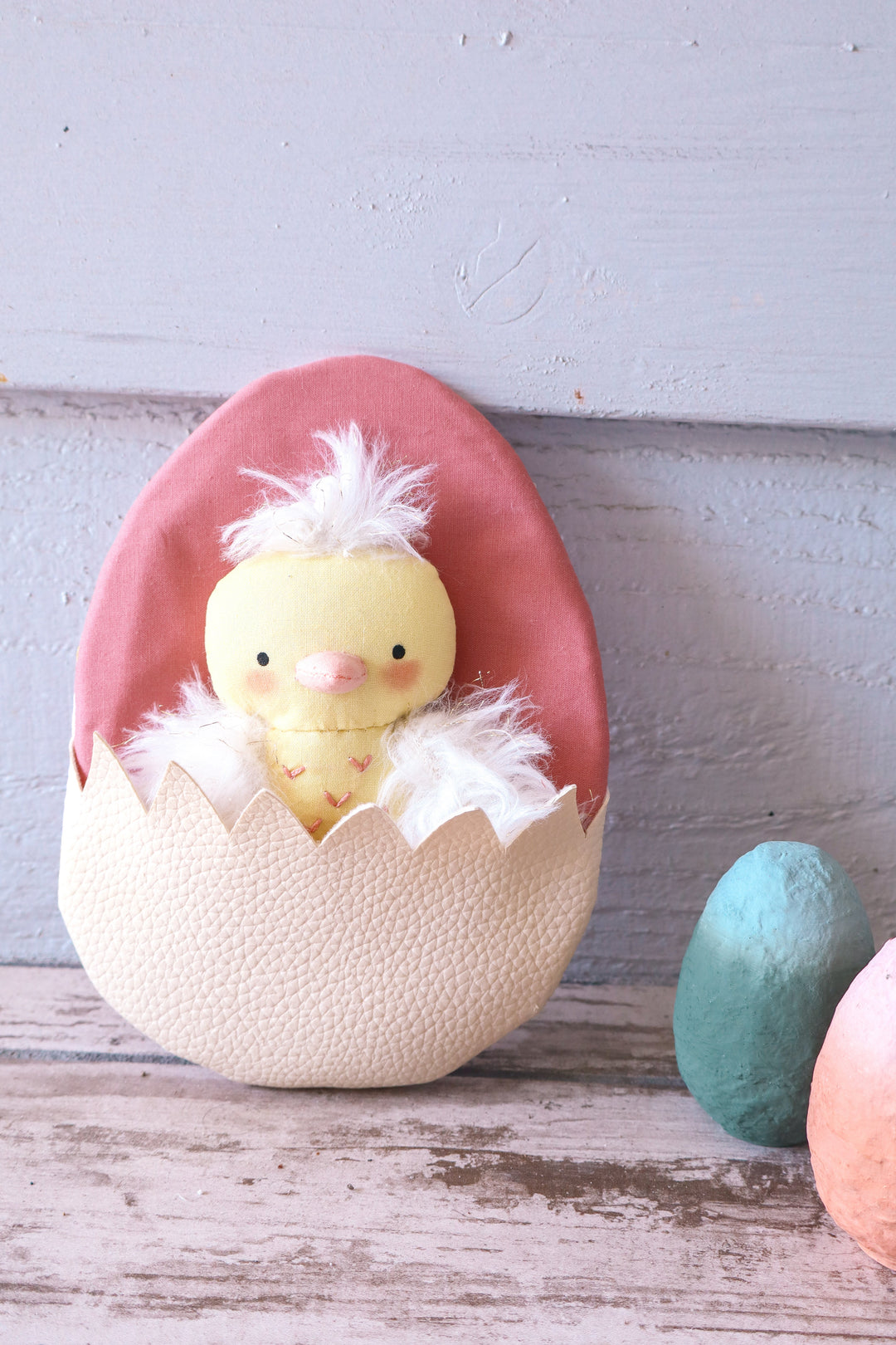 Egg Bed + Chick doll pattern