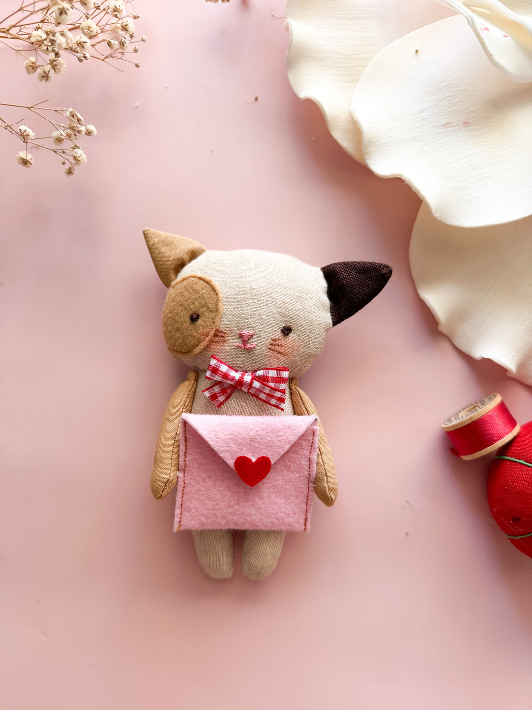 Free Love Cat doll pattern